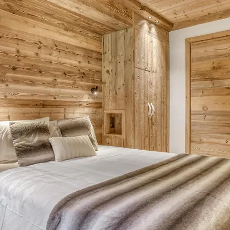 Glacier Apartment